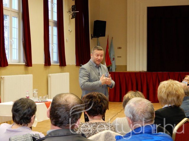 Igaz beszéd - dr. Ujhelyi István Berettyóújfaluban 15